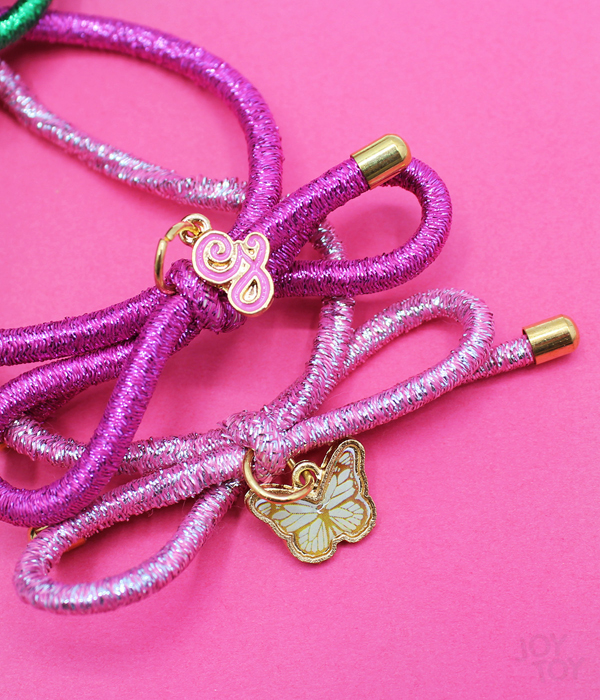 WICKED 4 ELASTIC BANDS WITH CHARMS