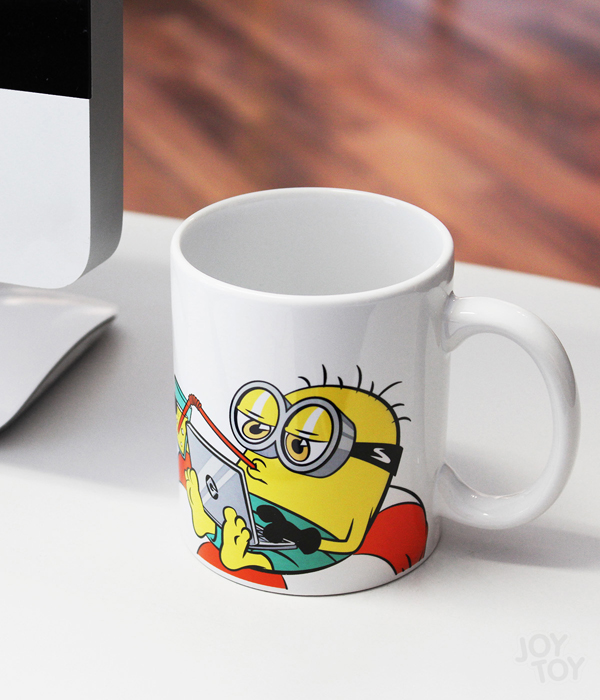 MINIONS 3 KERAMIKTASSE "WORKING" 