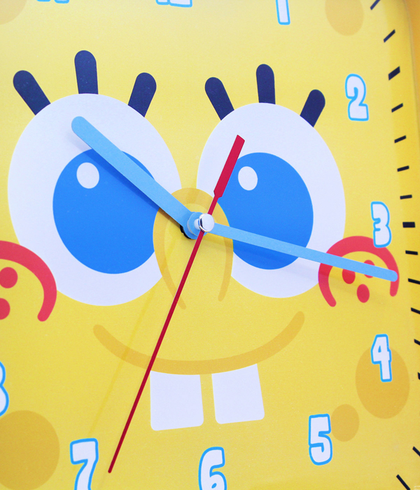 SPONGEBOB WANDUHR QUADRATISCH