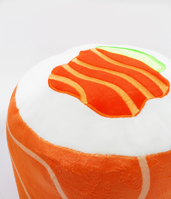 YUMMIS PLUSHI URAMAKI SALMON 20CM