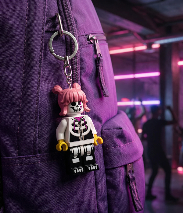 LEGO® Skelettmädchen Schlüsselanhänger mit Taschenlampe